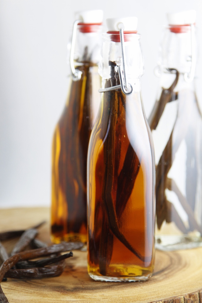 vanilla extract with alcohol