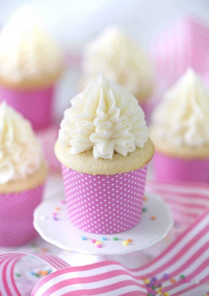 vanilla cupcake